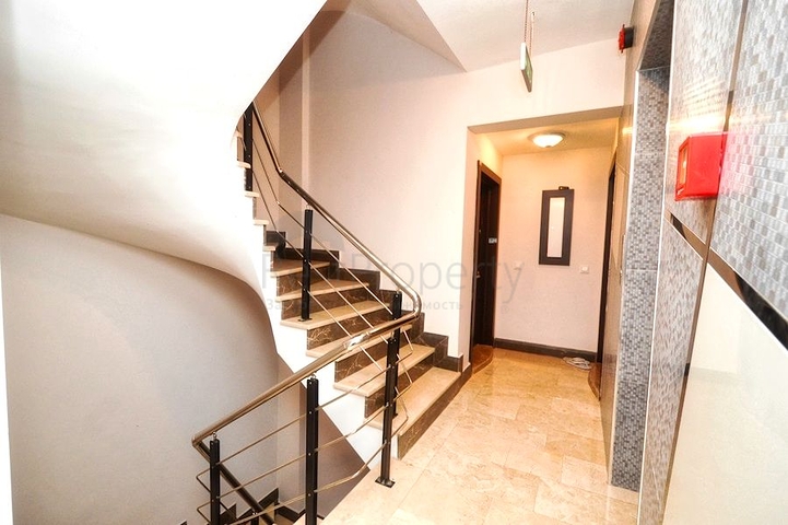 شقة بنتهاوس 3 + 1 على مسافة قريبة من البحر في كونيالتي