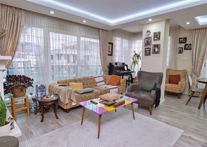 شقة بنتهاوس 3 + 1 على مسافة قريبة من البحر في كونيالتي