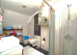 شقة بنتهاوس 3 + 1 على مسافة قريبة من البحر في كونيالتي