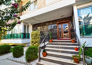 شقة بنتهاوس 3 + 1 على مسافة قريبة من البحر في كونيالتي