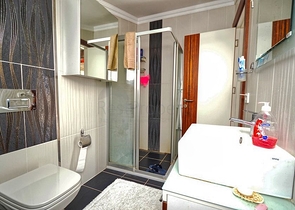 شقة بنتهاوس 3 + 1 على مسافة قريبة من البحر في كونيالتي