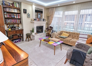 شقة بنتهاوس 3 + 1 على مسافة قريبة من البحر في كونيالتي