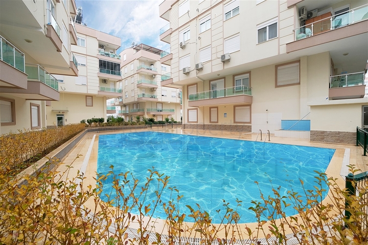 شقق 2 + 1 ، 4 + 1 ، 5 + 1 في منطقة توروس في كونيالتي أنطاليا