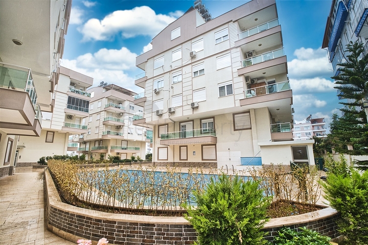 شقق 2 + 1 ، 4 + 1 ، 5 + 1 في منطقة توروس في كونيالتي أنطاليا