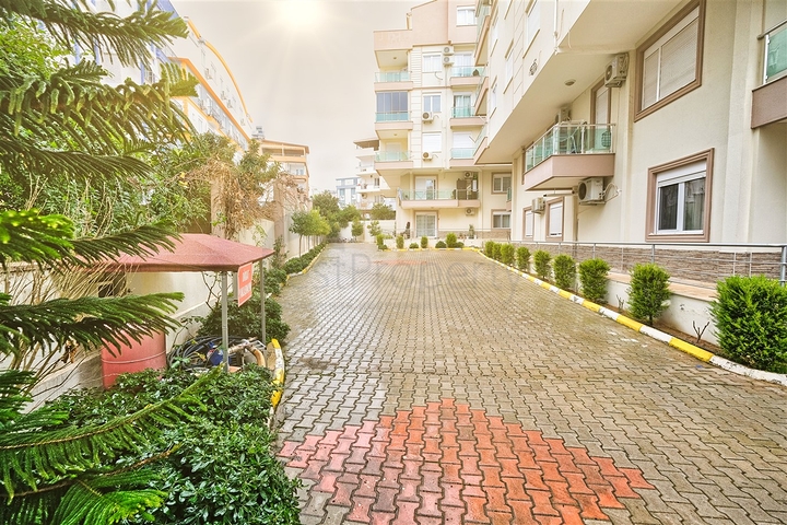 شقق 2 + 1 ، 4 + 1 ، 5 + 1 في منطقة توروس في كونيالتي أنطاليا