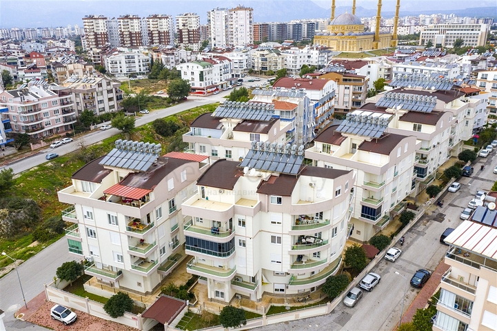 شقق 2 + 1 ، 4 + 1 ، 5 + 1 في منطقة توروس في كونيالتي أنطاليا