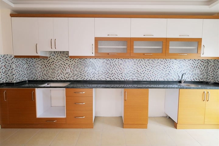 شقق 2 + 1 ، 4 + 1 ، 5 + 1 في منطقة توروس في كونيالتي أنطاليا