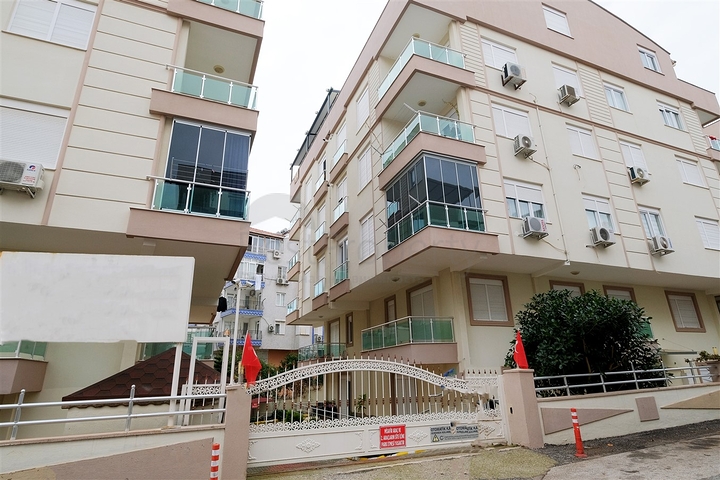 شقق 2 + 1 ، 4 + 1 ، 5 + 1 في منطقة توروس في كونيالتي أنطاليا