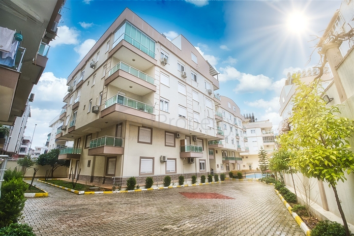 شقق 2 + 1 ، 4 + 1 ، 5 + 1 في منطقة توروس في كونيالتي أنطاليا