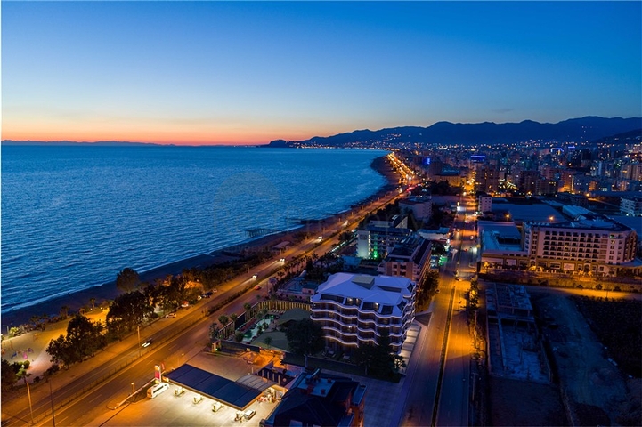 باطلالة بحرية - مجمع سكني مميز - قيد الانشاء - في كارجي جاك / الانيا 