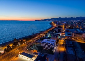 باطلالة بحرية - مجمع سكني مميز - قيد الانشاء - في كارجي جاك / الانيا 