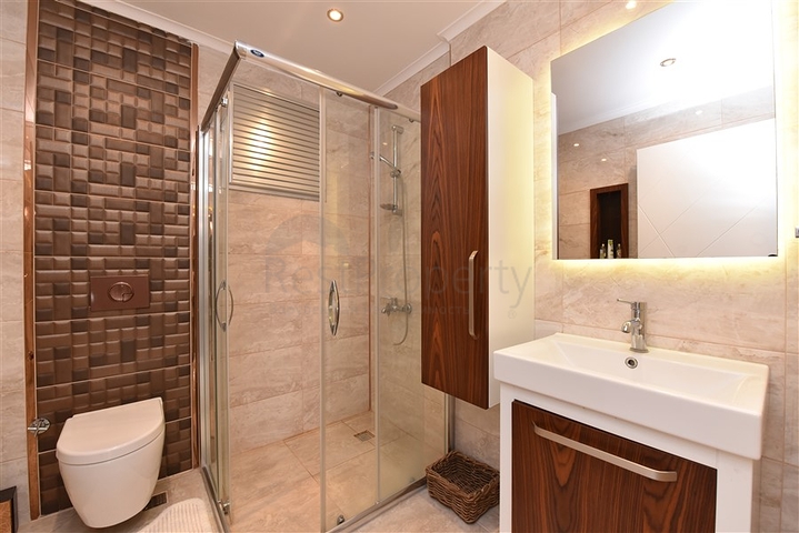 شقة فاخرة - تصميم غرفتين وصالة - مفروشة - في مهموتلار / الانيا 