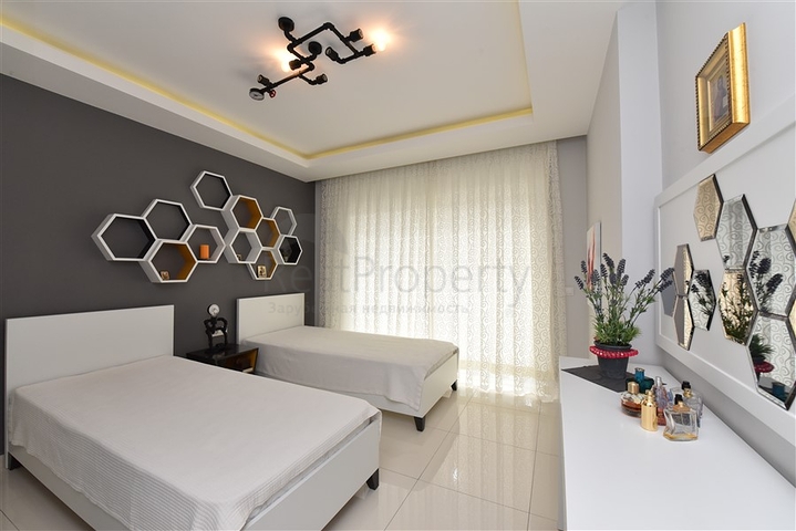 شقة فاخرة - تصميم غرفتين وصالة - مفروشة - في مهموتلار / الانيا 