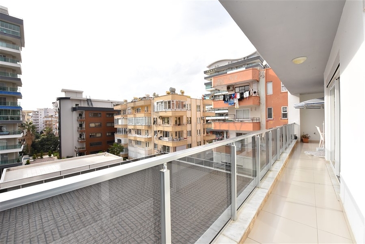 شقة فاخرة - تصميم غرفتين وصالة - مفروشة - في مهموتلار / الانيا 