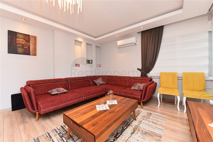 ضمن مجمع فاخر قريب من البحر -شقة 2 غرفة وصالة مفروشة - في كاستل / الانيا 