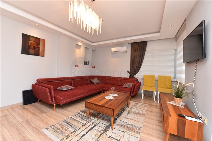 ضمن مجمع فاخر قريب من البحر -شقة 2 غرفة وصالة مفروشة - في كاستل / الانيا 