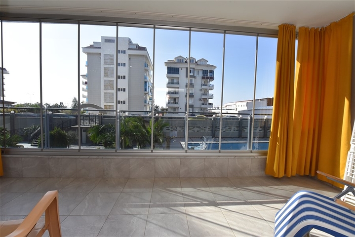 ضمن مجمع فاخر قريب من البحر -شقة 2 غرفة وصالة مفروشة - في كاستل / الانيا 