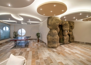 ضمن مجمع فاخر قريب من البحر -شقة 2 غرفة وصالة مفروشة - في كاستل / الانيا 