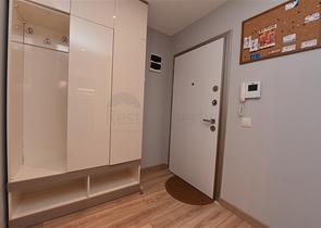 ضمن مجمع فاخر قريب من البحر -شقة 2 غرفة وصالة مفروشة - في كاستل / الانيا 