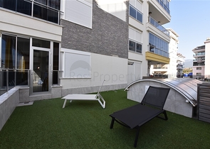 ضمن مجمع فاخر قريب من البحر -شقة 2 غرفة وصالة مفروشة - في كاستل / الانيا 