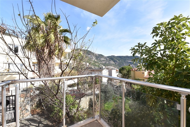 اطلالة بحر وقلعة - فيلا مستقلة - في مركز الانيا 