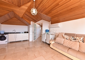 اطلالة بحر وقلعة - فيلا مستقلة - في مركز الانيا 