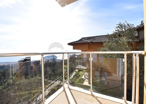 اطلالة بحر وقلعة - فيلا مستقلة - في مركز الانيا 