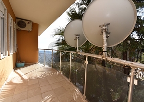 اطلالة بحر وقلعة - فيلا مستقلة - في مركز الانيا 