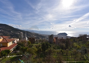 اطلالة بحر وقلعة - فيلا مستقلة - في مركز الانيا 