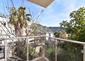 اطلالة بحر وقلعة - فيلا مستقلة - في مركز الانيا 