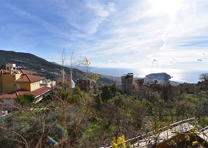 اطلالة بحر وقلعة - فيلا مستقلة - في مركز الانيا 