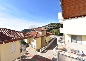 اطلالة بحر وقلعة - فيلا مستقلة - 4 غرف وصالة - في مركز الانيا 