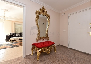 اطلالة بحر وقلعة - فيلا مستقلة - 4 غرف وصالة - في مركز الانيا 