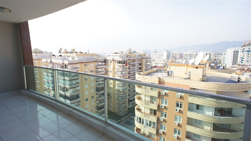 شقة مفروشة - غرفة نوم وصالة - ضمن مجمع قريب من البحر والخدمات - الانيا / مهموتلار 