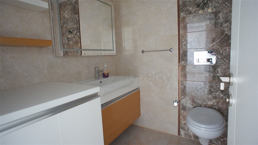 طابق مرتفع -اطلالة بحر - شقة غرفة وصالة -مفروشة وضمن مجمع سكني / مهموتلار / الانيا 