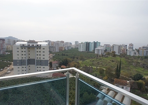 طابق مرتفع -اطلالة بحر - شقة غرفة وصالة -مفروشة وضمن مجمع سكني / مهموتلار / الانيا 