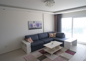 طابق مرتفع -اطلالة بحر - شقة غرفة وصالة -مفروشة وضمن مجمع سكني / مهموتلار / الانيا 