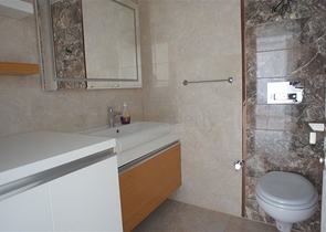 طابق مرتفع -اطلالة بحر - شقة غرفة وصالة -مفروشة وضمن مجمع سكني / مهموتلار / الانيا 