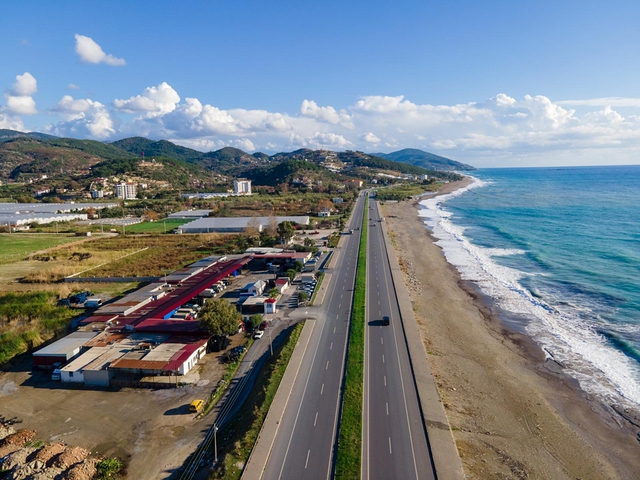 اطلالة بحرية - مناسب كمنزل للعطلات - مجمع قيد الانشاء في ديمرتاش  / شرق الانيا 