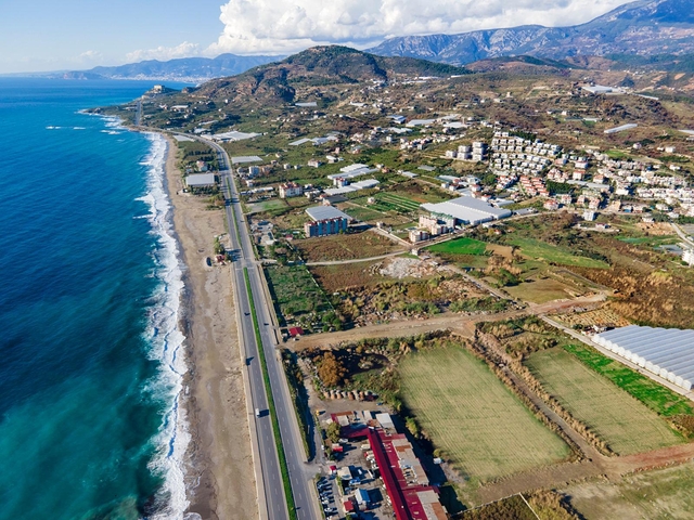 اطلالة بحرية - مناسب كمنزل للعطلات - مجمع قيد الانشاء في ديمرتاش  / شرق الانيا 
