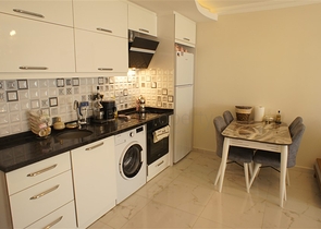 شقق غرفة وصالة - في منطقة حيوية - مهموتلار / الانيا 