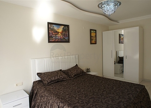 شقق غرفة وصالة - في منطقة حيوية - مهموتلار / الانيا 