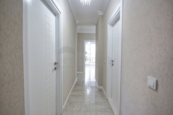 شقة 3 + 1 على مسافة قريبة من البحر في أنطاليا