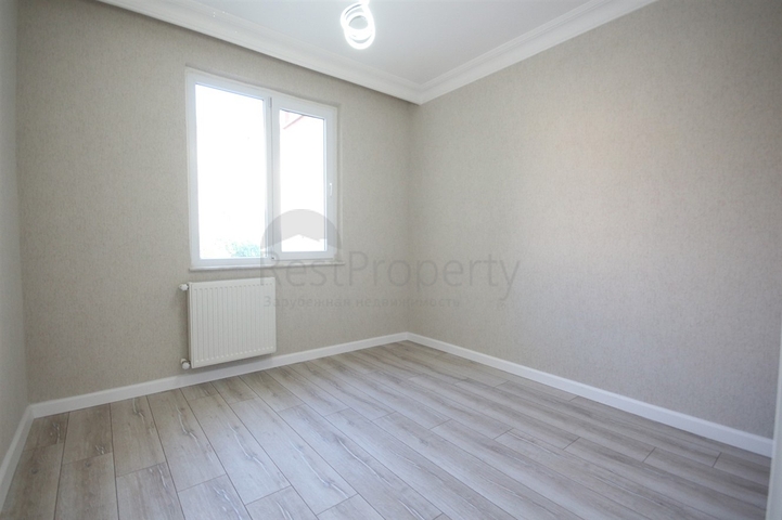 شقة 3 + 1 على مسافة قريبة من البحر في أنطاليا