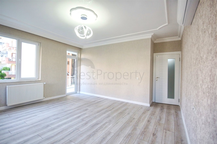 شقة 3 + 1 على مسافة قريبة من البحر في أنطاليا