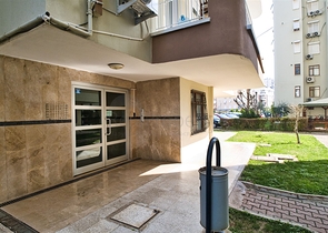 شقة 3 + 1 على مسافة قريبة من البحر في أنطاليا