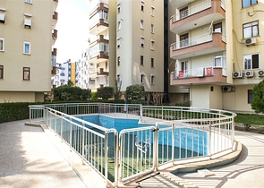 شقة 3 + 1 على مسافة قريبة من البحر في أنطاليا