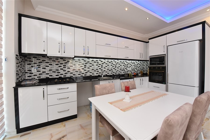 اطلالة بحر في كاستل - شقة غرفة وصالة مفروشة -في منطقة كاستل / الانيا 