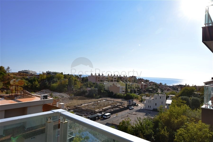 اطلالة بحر في كاستل - شقة غرفة وصالة مفروشة -في منطقة كاستل / الانيا 