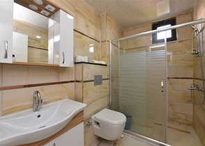 اطلالة بحر في كاستل - شقة غرفة وصالة مفروشة -في منطقة كاستل / الانيا 